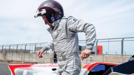 Jackie Oliver reunited with Lola T70